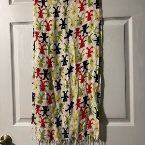 Scarf with bear print